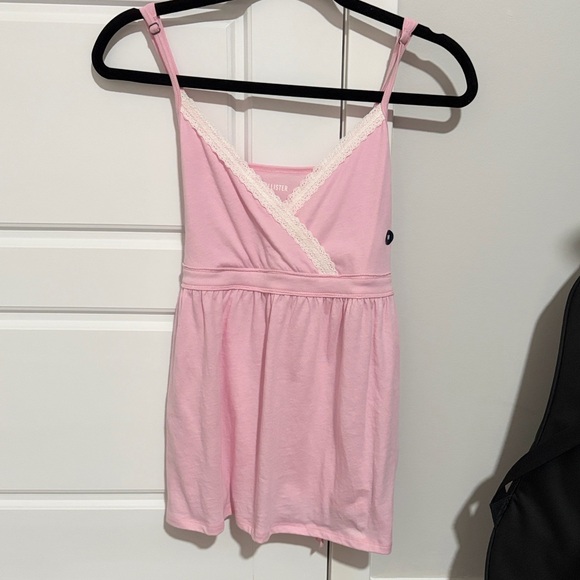 Hollister Tops - Hollister Pink Lace Trim Tank Top